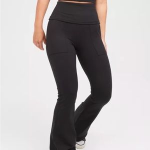 AERIE offline Hugger High Waisted Foldover Flare Legging- M LONG